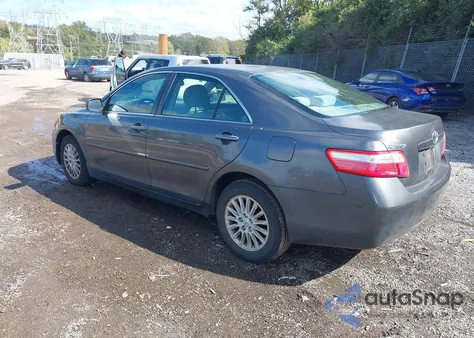 2007 Toyota Camry Le z USA, uszkodzony, nr VIN 4T1BE46K17U610188